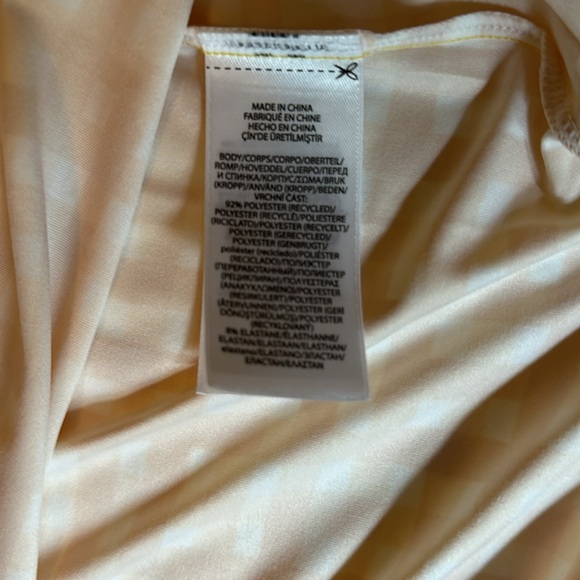 NWT-RLX RALPH LAUREN wms sleeveless shirt. Size LARGE. Wicking fabric. - Picture 5 of 11